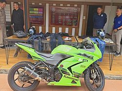 Коллекторы на зеленом Kawasaki арестованы полицией