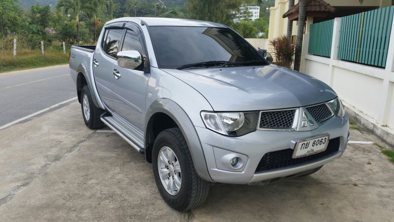 ПРОДАЕТСЯ Mitsubishi Triton