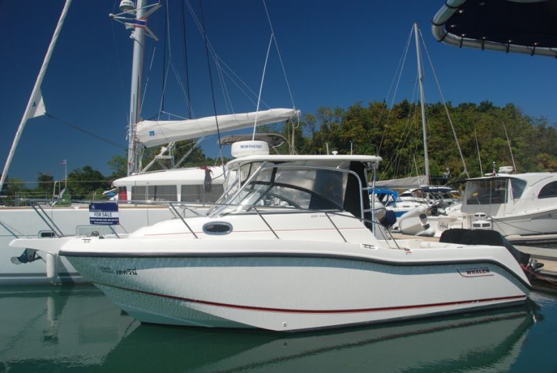 Boston Whaler Сonquest 255