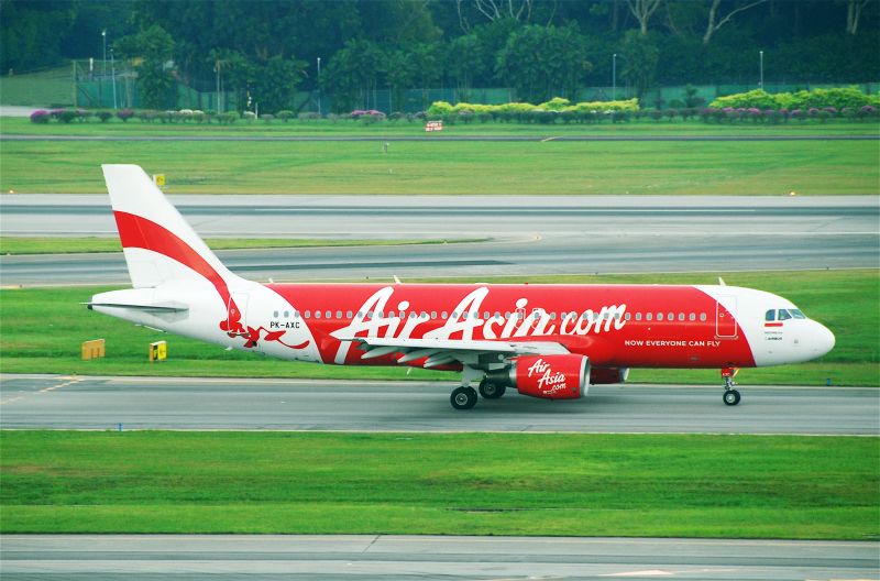 Обломки пропавшего лайнера Air Asia найден в море у острова Калимантан