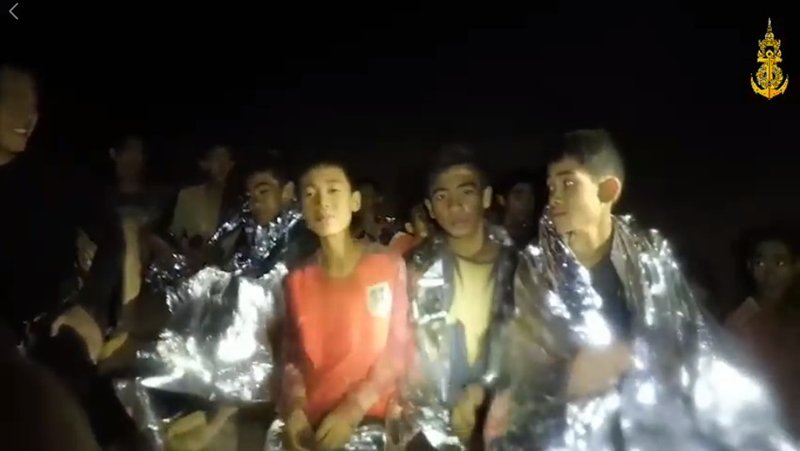 Мяч с финала Чемпионата мира подарят тайским школьникам, спасенным из пещеры Тхам-Луанг