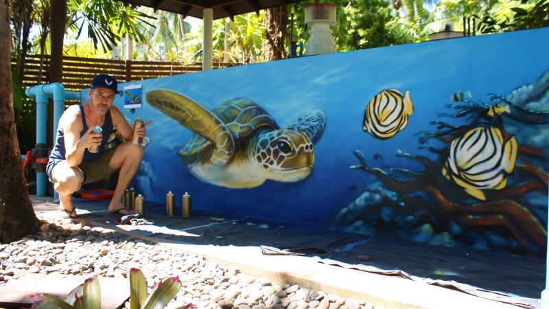 Патрик REDL Верли оставил след в фонде морских черепах в Май-Кхао