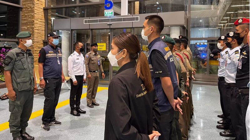 Иммиграционное бюро усиливает контроль в аэропортах на фоне саммита АТЭС