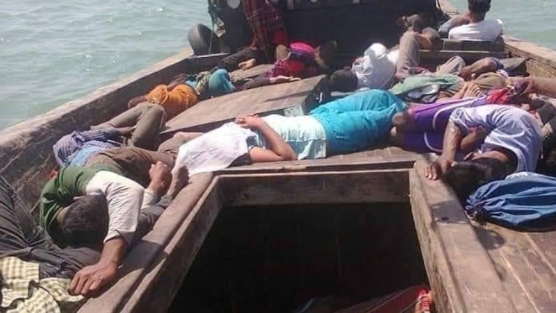С судна в Андаманском море сняли 150 беженцев-рохинджа