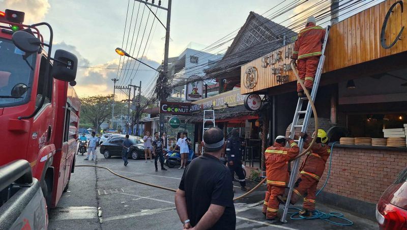 Пожар произошел в ресторане в Раваи