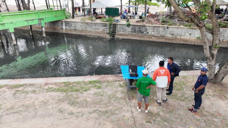 В канале в Камале установили аэратор для оздоровления воды. Фото: Chalermpong Seangdee