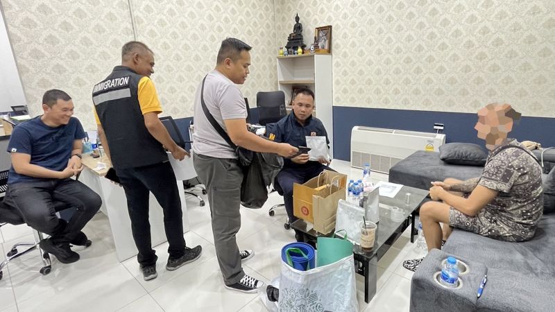 Фото из сообщения Иммиграционного бюро об аресте Александра Искрицкого. Фото: Phuket Immigration