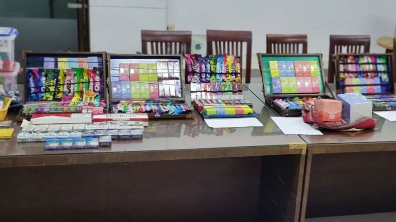 В Патонге провели облаву на торговцев электронными сигаретами