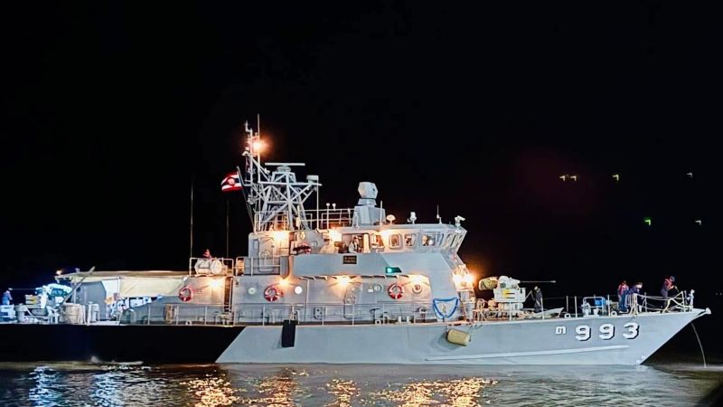 Бирманское судно взяли на абордаж в Андаманском море